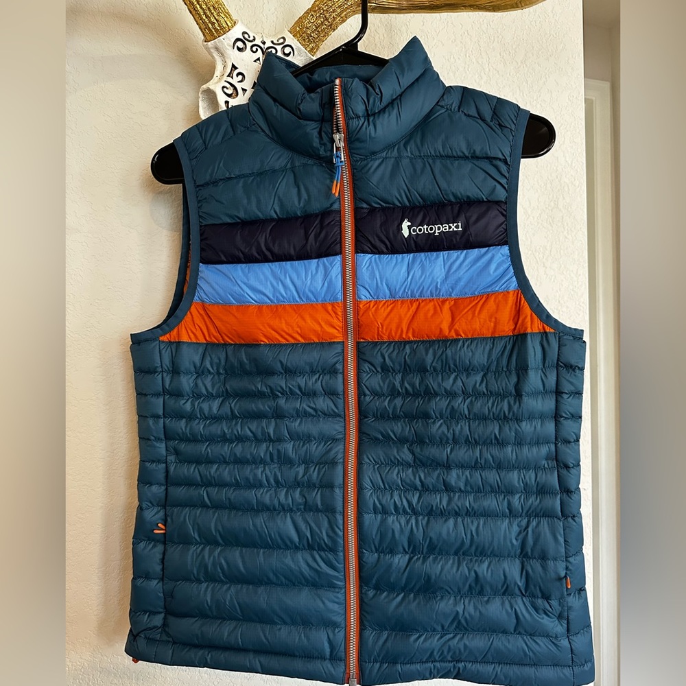 Cotopaxi Womens Vest-small